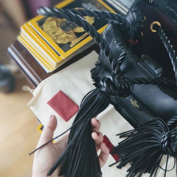 VALENTINO The Rope black fringe leather braided rope handle tote bag/Medium - Picture 3 of 14